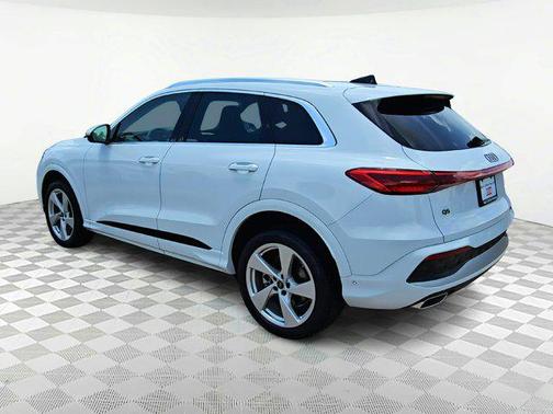 2025 Audi Q5 Premium Plus