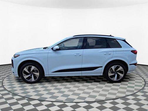 2025 Audi Q6 e-tron Premium Plus quattro
