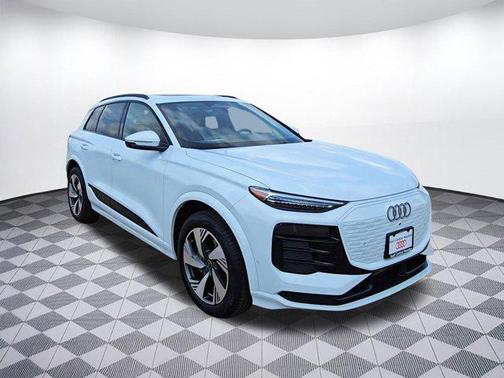 2025 Audi Q6 e-tron Premium Plus quattro