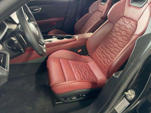 2023 Audi e-tron GT Prestige quattro