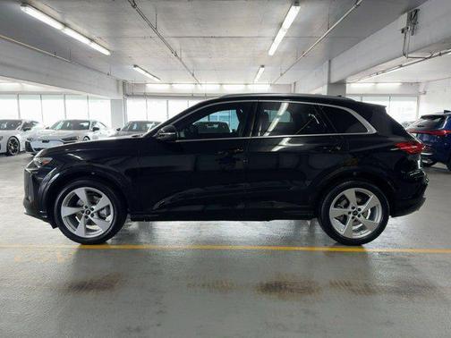 2025 Audi Q5 Prestige TFSI quattro S tronic