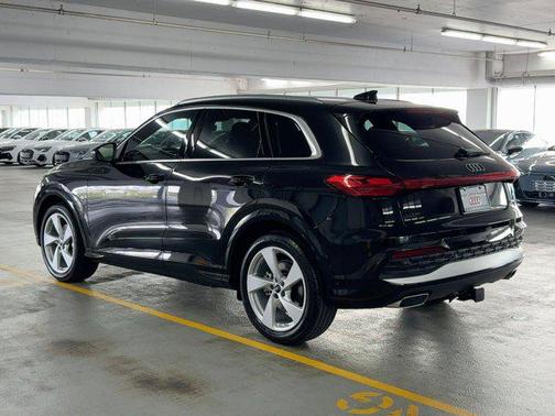 2025 Audi Q5 Prestige TFSI quattro S tronic