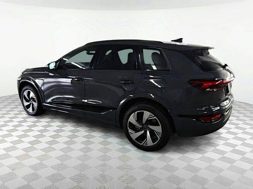 2025 Audi Q6 e-tron Premium Plus quattro