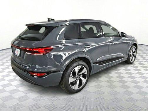 2025 Audi Q6 e-tron Premium Plus quattro
