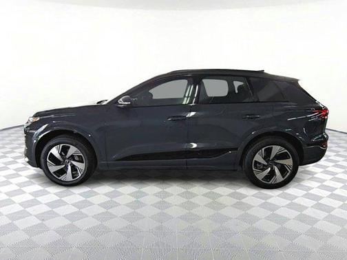 2025 Audi Q6 e-tron Premium Plus quattro