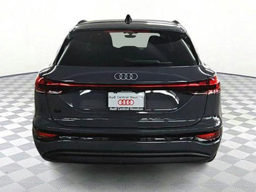 2025 Audi Q6 e-tron Premium Plus quattro