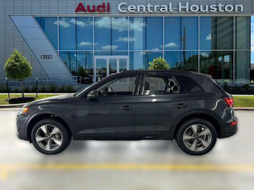 2024 Audi Q5 40 Premium Plus