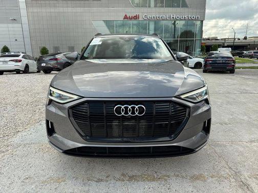 2021 Audi e-tron Premium