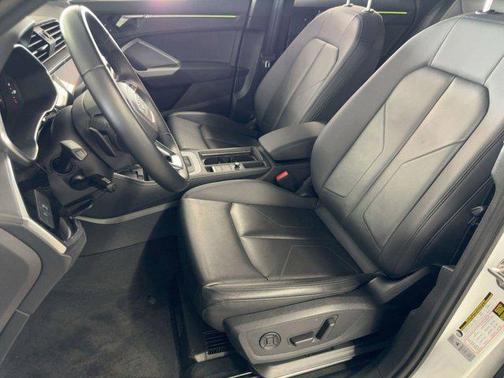 2024 Audi Q3 45 S line Premium Plus