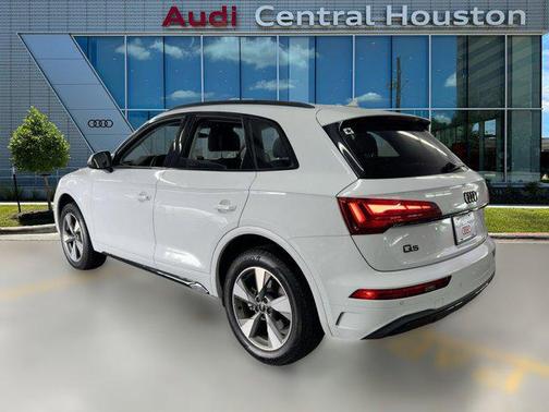 2025 Audi Q5 40 Premium