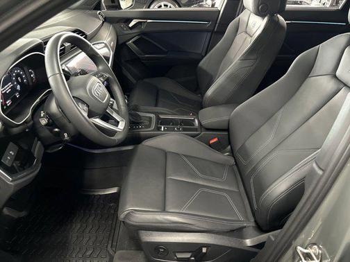 2024 Audi Q3 45 S line Premium Plus