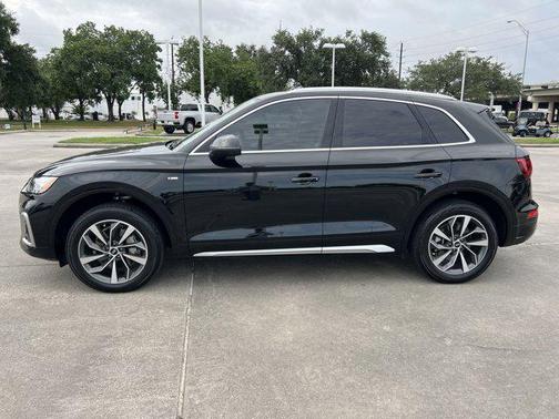 2023 Audi Q5 45 S line Premium Plus