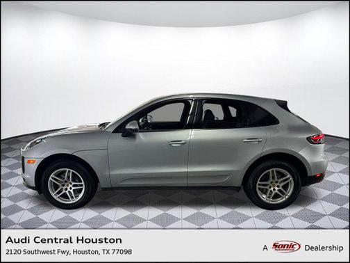 2021 Porsche Macan AWD