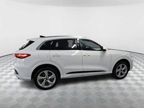 2025 Audi Q5 Premium Plus