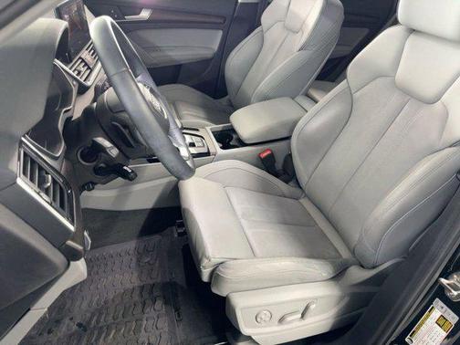 2023 Audi Q5 40 Premium Plus
