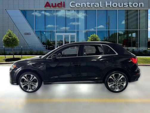 2020 Audi Q3 45 S line Prestige