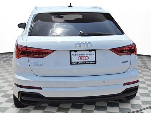 2025 Audi Q3 45 S line Premium Plus