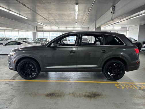 2019 Audi Q7 45 Premium Plus