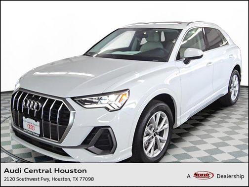 2025 Audi Q3 Premium 45 TFSI S line quattro Tiptronic