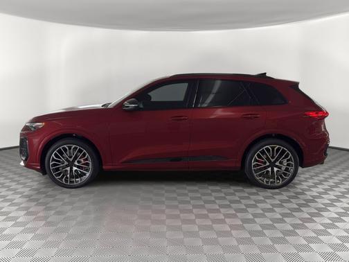 Grenadine Red Metallic 2026 Audi SQ5 3.0T Premium Plus