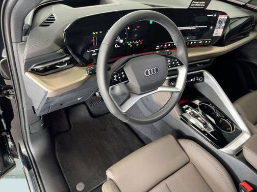 2025 Audi Q5 Premium Plus TFSI quattro S tronic