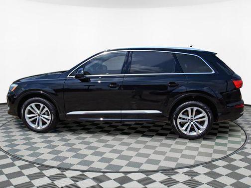 2025 Audi Q7 55 Premium Plus