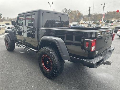 2020 Jeep Gladiator Sport