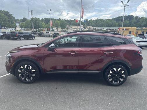 Red 2023 Kia Sportage X-Line
