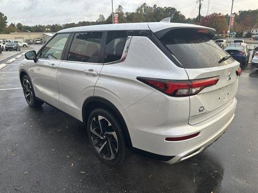 2024 Mitsubishi Outlander SE Black Edition
