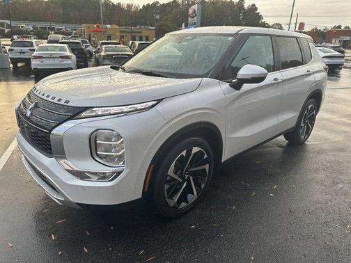 2024 Mitsubishi Outlander SE Black Edition