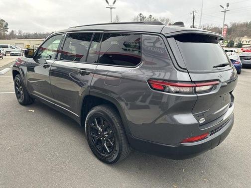 2024 Jeep Grand Cherokee L Laredo