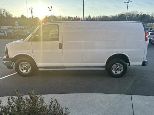 2023 GMC Savana 2500 Work Van