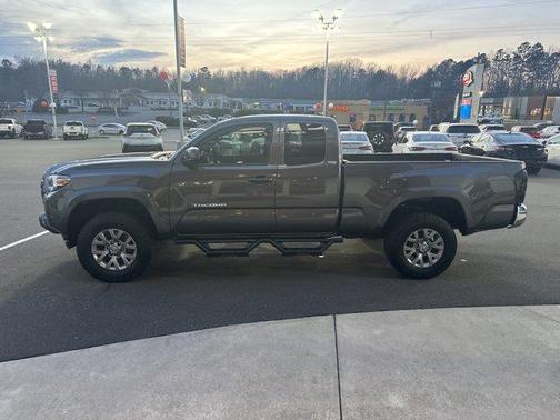 2018 Toyota Tacoma SR