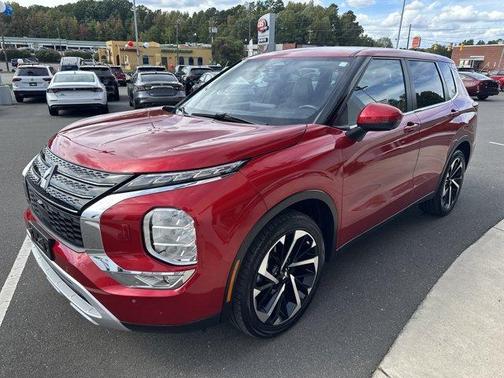 2022 Mitsubishi Outlander Black Edition