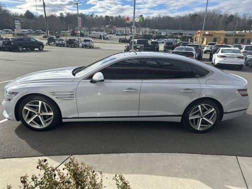 2023 Genesis G80 2.5T