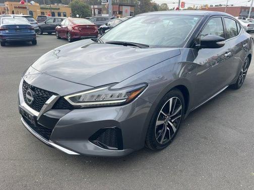 2023 Nissan Maxima SV