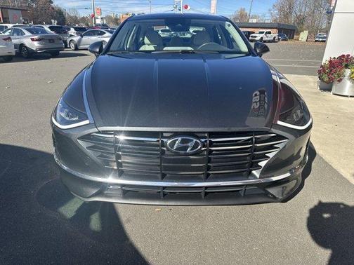 2022 Hyundai SONATA SE