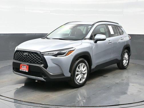2024 Toyota Corolla Cross LE