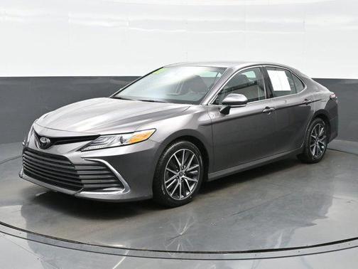 2021 Toyota Camry XLE