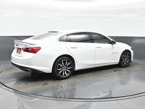 2020 Chevrolet Malibu FWD RS