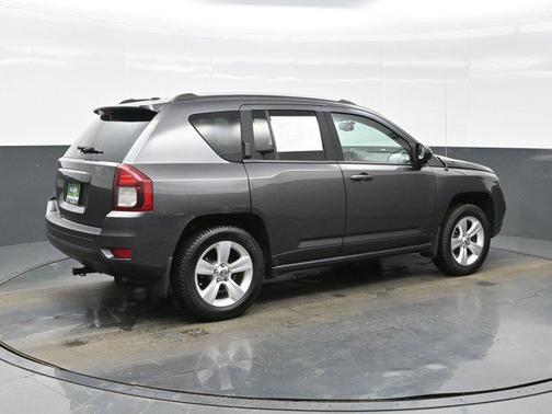 Granite Crystal Metallic Clearcoat 2016 Jeep Compass Sport