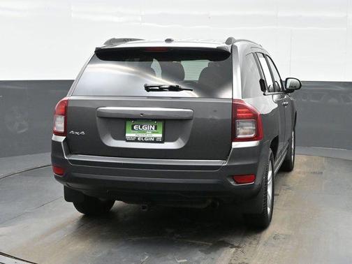 Granite Crystal Metallic Clearcoat 2016 Jeep Compass Sport