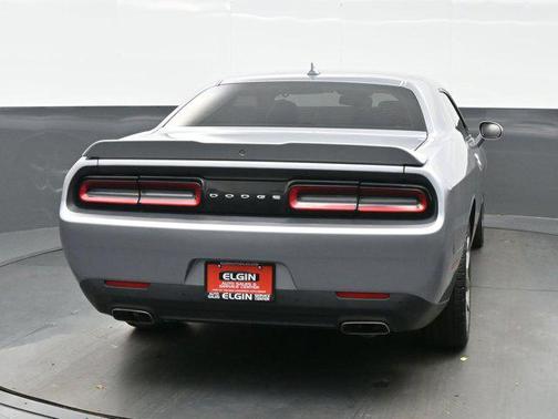 2015 Dodge Challenger SXT Plus
