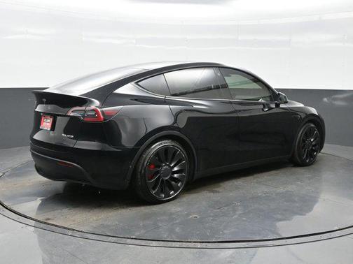 2022 Tesla Model Y Performance Dual Motor All-Wheel Drive