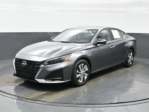 2025 Nissan Altima S FWD