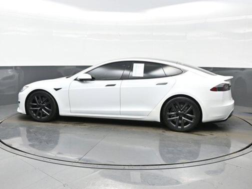 2021 Tesla Model S Plaid