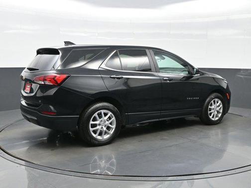 Mosaic Black Metallic 2022 Chevrolet Equinox 1LT
