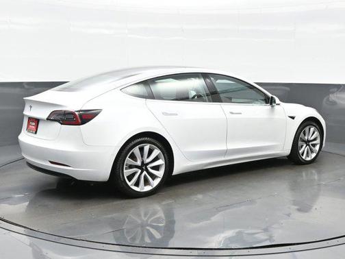 2020 Tesla Model 3 Standard Range