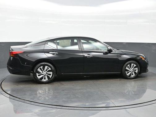 2023 Nissan Altima S FWD
