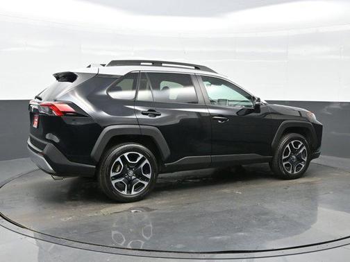2019 Toyota RAV4 Adventure